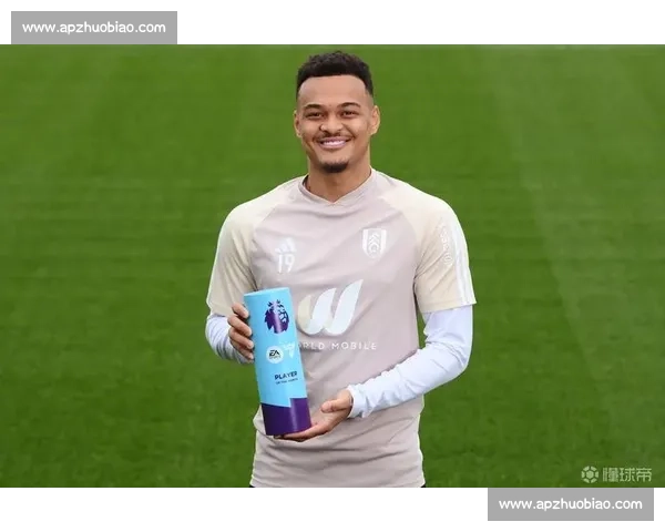 瓜帅女儿现场见证父亲与马宁争执,英超最美星二代身材吸睛 瓜帅女儿现场见证父亲与马宁争执,英超最美星二代身材吸睛